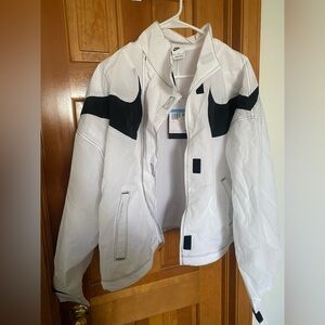 NWT Nike Women’s Windbreaker